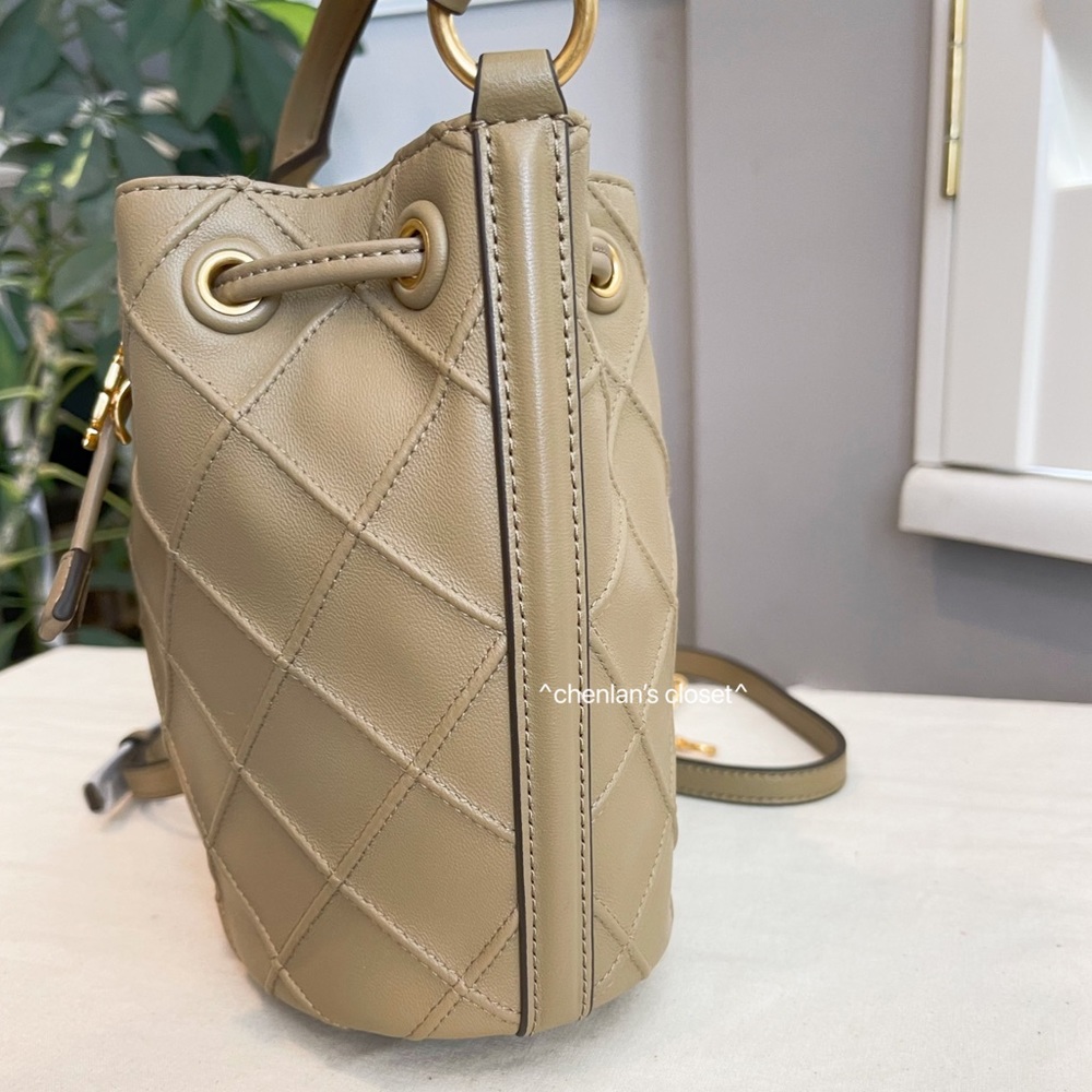 🔥NeW! Tory Burch Soft Fleming Bucket Bag - Picture 10 of 15